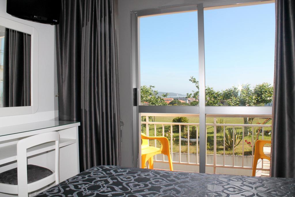 Playa de la Lanzada Hotel Marola חדר תמונה