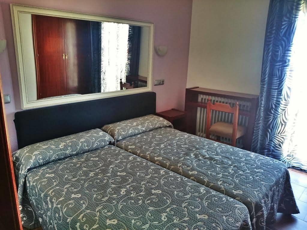 Playa de la Lanzada Hotel Marola מראה חיצוני תמונה